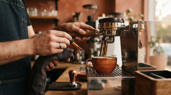 Editorial illustration for Fixing Sour, Bitter, or Weak Coffee: How Extraction Sequence Guides Your Next Adjustment